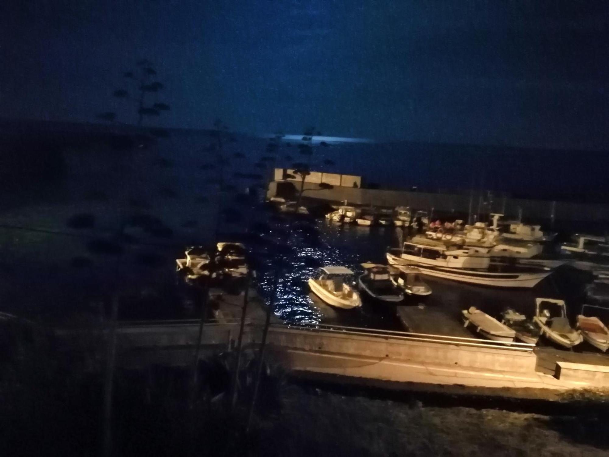 Acirealevacanze - Romantica Camera Sul Mare 外观 照片